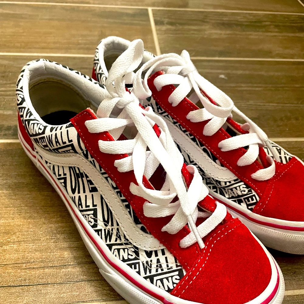 Red Vans /unisex men size 5 , women size 7M
